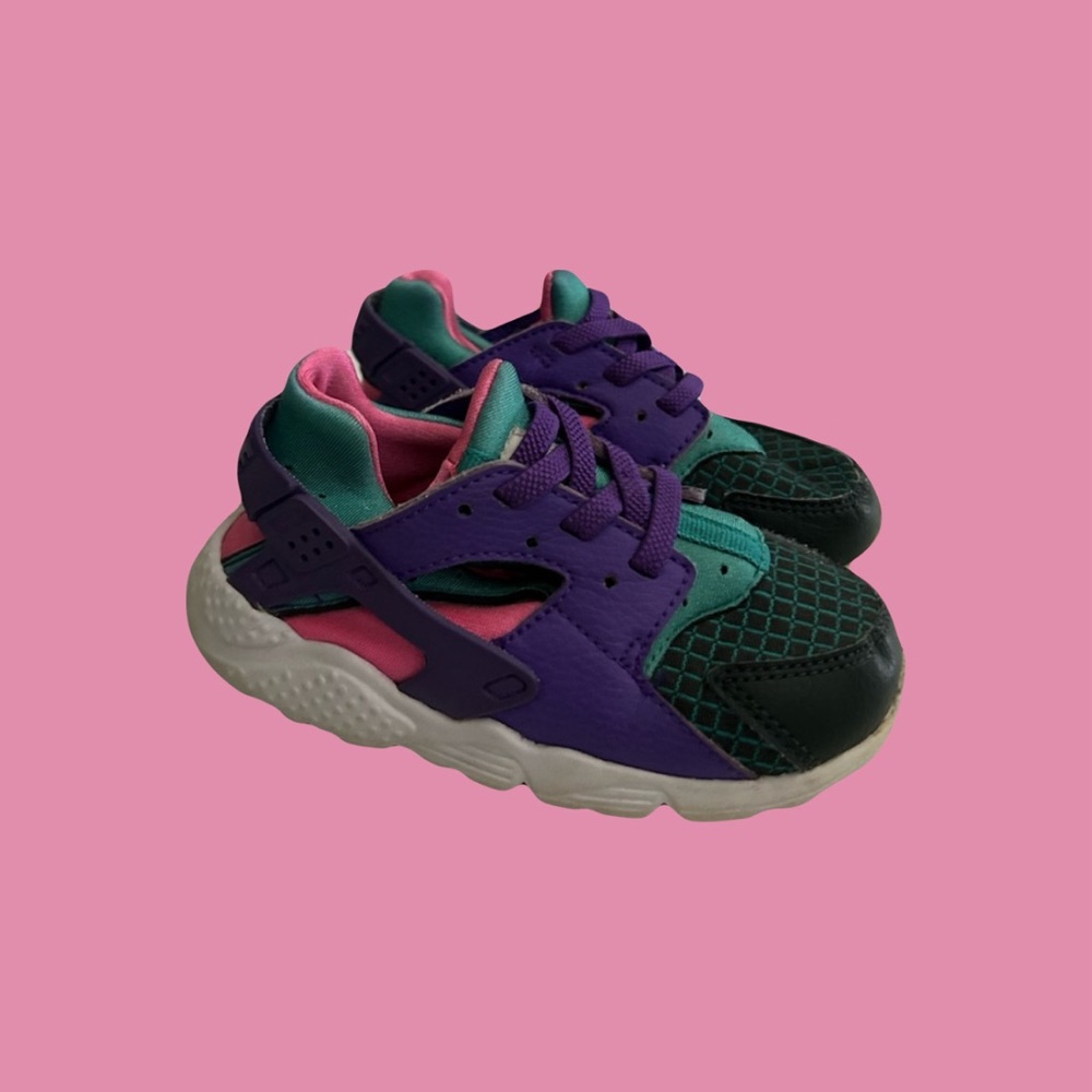 Nike Hurache's 8c